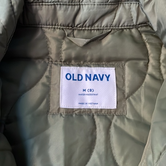 Water-Resistant Quilted Button-Front Jacket - Picture 4 of 5